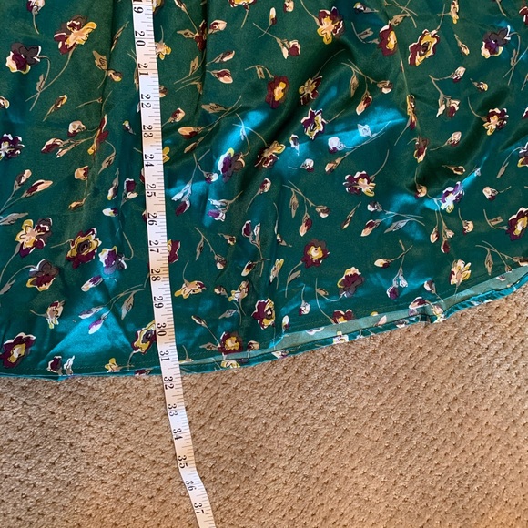 Green Dress - Picture 8 of 10